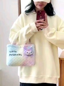 TAS BULU PELANGI KARAKTER SANRIO: TAS BULU PELANGI CINAMOROLL, TAS BULU KUROMI, DAN TAS ANAK DAN DEWASA