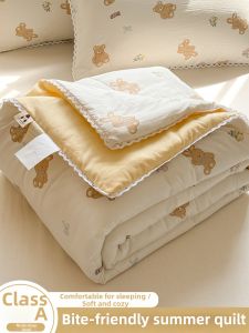 Kiss Dear | Washable Childrens Lightweight Quilt