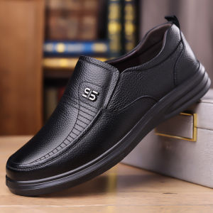 Mens Casual Leather Shoes Spring Autumn New Style Breathable Soft Bottom Fashionable round Toe Suede Upper Comfortable Slip-On