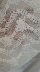 Lace offwhite 60" width