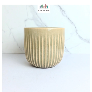 The Leaferie Palma plant pots. Ceramic flowerpot . flowerpots . flower pot . planter