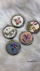 Gương bỏ túi thêu tay nhỏ gọn tiện lợi xinh xắn cầm tay (KBT005PKTT)