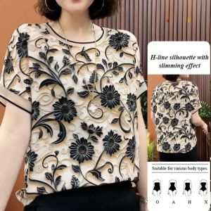 Three-Dimensional Flower Style Top: A High-End Short-Sleeved Shirt for Summer