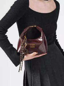 Túi xách đeo chéo bánh bao cổ điển da bóng khóa bấm HĐ 157