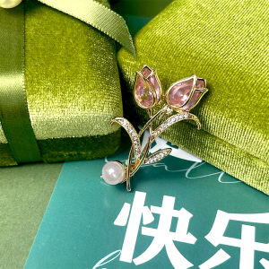 Tulip Pin Badge Gift Box Birthday Gift for Mom Teacher Sister Friend Classmate Teachers Day Fashionable Creative Gift Box