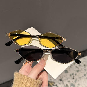 (GENTLE MOSCOT) Retro Fashion Small Frame Irregular Sunglasses High Quality Polygon Beach Shades for Women/Men