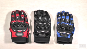 Riding gloves with full anti-slip protection and breathable sweat-wicking design for motorcycles