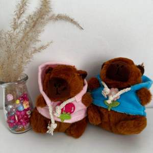 Purple KC002 Gantungan Kunci Boneka Karakter Capybara Keychain Capibara Masbro popmart cocok untuk hadiah ulang tahun gift kado