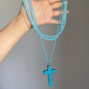 สร้อยคอครอสหลายชั้น Blue Rhythm Flow สำหรับผู้หญิง สร้อยคอแบบยาว ลูกปัดหลากสี สร้อยคอแบบหนัก แฟชั่นสไตล์พังก์