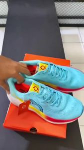 ORTUSEIGHT: Sepatu Running Pria Ortuseight Hyperglide 2.0 Blue Sky