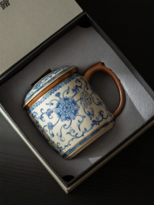 XIYUANJI | Porcelain Separation Teacup with Lid