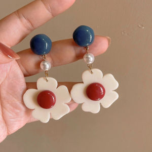 Retro Hong Kong Style Womens Earrings Elegant Personality Square round Face Suitable Lightweight Luxury Fashion Jewelry