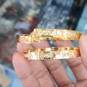 Ký hiệu+ Không Phai Màu Vòng Cặp Chạm Bản 6MM Phay Chạm Sáng Vàng Vonfram Cao Cấp-Dùng vĩnh viễn tắm rửa thoải mái