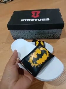 Sandal Anak Laki-Laki Karet Slipper Slide Selop Slipon Jepit Karakter Warna Hitam Usia 6-10 Tahun-KIDZTUBS101309524