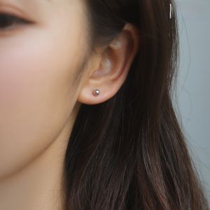 Elegant Mini Silver Earrings S925 Pure Silver Bean Shape Womens Simple Ear Cuff Jewelry Fresh out New Fashion Ear Studs