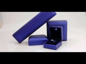 LED Pendant Box Lighted Necklace Gift Box Velvet Jewelry Display Case