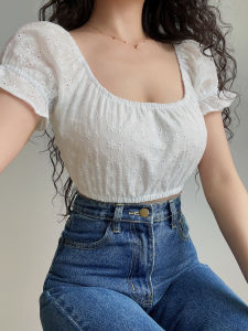 Áo Sơ Mi Trắng Beran Cổ Vuông Tay Bồng Cạp Cao Thêu Khoét Lỗ Phong Cách Retro Dễ Thương Cho Nữ Mùa Hè 2024