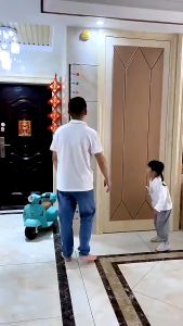 Đồ Chơi Chạm Nhảy Tăng Chiều Cao Có Âm Thanh Cảm Biến Ánh Sáng Đồ Chơi Trẻ Em Vận Động Thể Thao Tăng Thể Chất Trí Tuệ