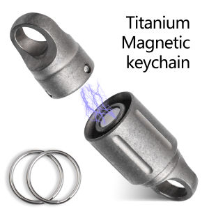 Titanium Alloy Magnetic Key Holder Quick Release Keychain Detachable Magnetic Keychain Safely Lock System 360 ° Rotatable
