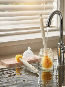 GB | Portable Infant Feeding Bottle Cleaning Set