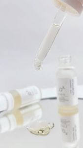 ไฮยารูลอนอีฟส์ ของแท้100%มีบัตรตัวแทน