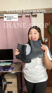 【New】Womens fashionable mid-calf rain boots a must-have for the rainy season Made of non-slip rubber these trendy and versatile rain boots are perfect for wearing outdoors Waterproof non-slip and durable 0120523