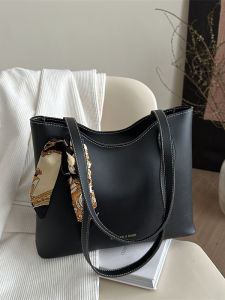 กระเป๋าถือทรงสี่เหลี่ยมผืนผ้า PU ความจุขนาดใหญ่ กระเป๋าสะพายไหล่ข้างเดียวสำหรับเดินทาง กระเป๋าสะพายสำหรับใส่ไปเรียน กระเป๋าสะพายสำหรับเด็กผู้หญิง กระเป๋าสะพายแบบลำลอง