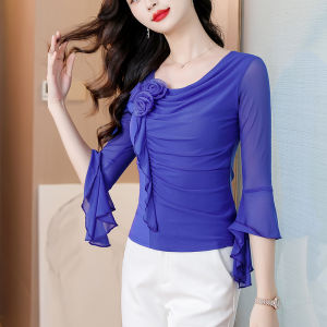 YIMEI เสื้อตาข่ายผ้าระบายขอบดอกไม้สามมิติสำหรับฤดูร้อนของผู้หญิงสไตล์ใหม่ช่องอารมณ์เข้ารูปพอดีจับจีบเสื้อยืดขนาดเล็กเก๋ไก๋