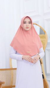 HIJAB Bergo Sport Daily Instan Hamidah: Jersey Premium untuk Aktivitas Sehari-Hari