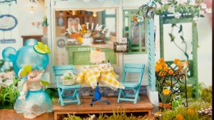 [BẢN QUỐC TẾ TIẾNG ANH] Mô hình nhà DIY Doll House Robotime Honey Ice-cream Shop DG148 Miniature Kèm Bộ dụng cụ và Keo dán