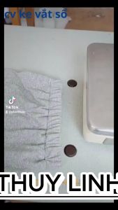 Chân vịt vắt sổ tra thun diễu mí canh lề đường thẳng sử dụng cho máy vắt sổ Siruba (F) ( K ) 4 chỉ.