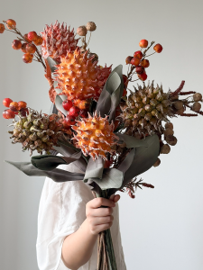 Elegant Lifelike Artificial Flower Retro Luxury