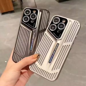 🇹🇭🔥ส่งด่วน24ชม.🔥เคสไอโฟน 13 14 15 16 12 11Pro Max เคศโทรศัพท์ระบายความร้อน ให้ความรู้สึกโลหะขั้นสูง เคส iphone 16 15 14 13 12 11Pro Max เคสโทรศัพท์มือถือแบบแข็ง