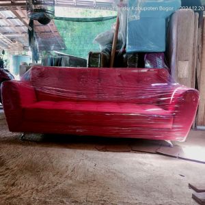 sofa minimalis 3 dudukan bahan bludru free bantal 3 pcs