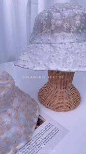 หมวกบักเก็ตหมวกแฟชั่นลูกไม้ดอกไม้มี2สีขาว/ชมพูหมวกแฟชั่นลูกไม้หมวกบักเก็ตดอกไม้รหัส136