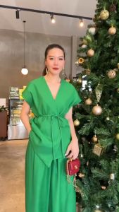 🔖Mirrorsister 41203.5 เซ็ทเสื้อแขนสั้นคอวีอกไขว้ มีสายผูกให้เข้ารูปช่วงเอว แมชคู่กับกางเกงขายาวทรงกระบอกใหญ่