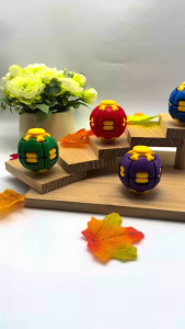 Kids Fingertip Stress Game | No Battery Operated | Educational Tap Game | Stress Relief for Children 解压陀螺球 *READY STOCK*