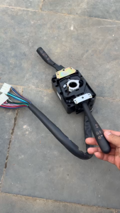 Công tắc tổng hợp xe JAC xi nhan gạt mưa lắp cho các loại xe ô tô phổ biến JK322J 6782 và 1 số loại xe ô tô khác nhau