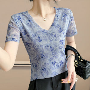 Yimei 2025 thời trang và thanh lịch lưới đàn hồi cao Áo phông in hình mỏng và phong cách mùa hè tay ngắn v-cổ