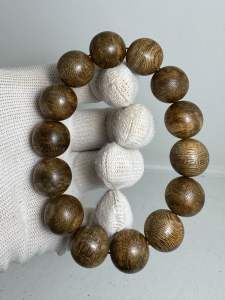 ￼柬埔寨老料老沉根制成的沉香佛珠 16mm Cambodia Agarwood Root Bracelet
