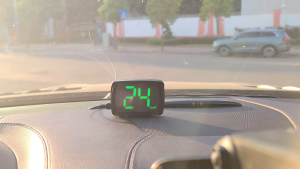 Y03 GPS Consumer Electronics HUD Gauges Speed Digital Speedometer Alarm Smart Systems of all Cars KMH