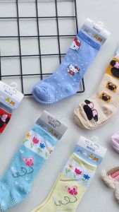 Kaos kaki Bayi Panjang Selutut Bayi Perempuan Karakter 0-12 Bulan