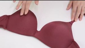 Summer light Seamless Bras Wireless Women Push Up Bra small chest gather girls simple padded bra