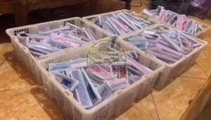 ( isi 50 pcs ) Souvenir Kaca CERMIN SISIR LIPAT kemasan Kemas MIKA Sovenir Termurah Makassar