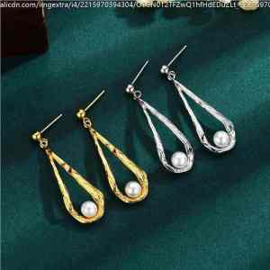 ต่างหูไข่มุกแฟชั่นสร้างสรรค์ดีไซน์เก๋ไก๋สไตล์ใหม่ ต่างหูแบบพับได้หลากหลายสไตล์ ต่างหูแบบไม่สมมาตร ดีไซน์ระดับไฮเอนด์