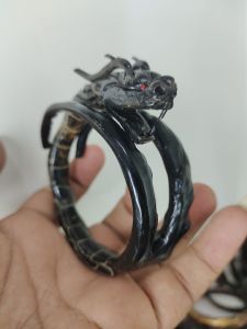 GELANG BAHAR HITAM UKIR NAGA BER CABANG