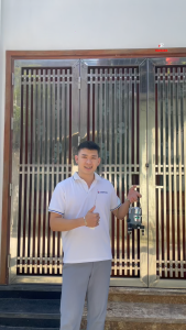 Máy cân bằng laser 5 tia xanh Toviko - Điều kiển quay 360 độ - Dùng máy cân bằng ngoài trời nắng