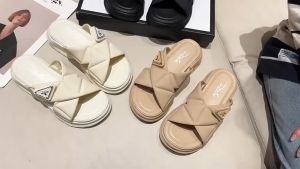 【Hs NewSteps】New summer Korean style fashion Strap platform slippers for women