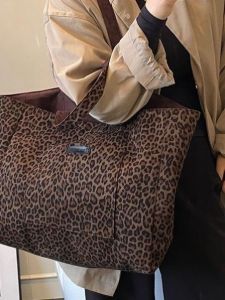 2025 New Fashion Leopard Print Tote Bag Large Capacity Handbag Double Sided Casual Commuter Bag Womens Leisure Match