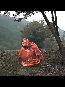 Outdoor Portable First Aid Raincoat Poncho Survival Sleeping Bag Hiking Camping  Raincoat Thermal Blanket  Raincoat